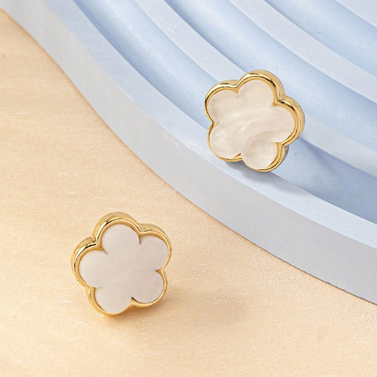 Flower Decor Stud Earrings